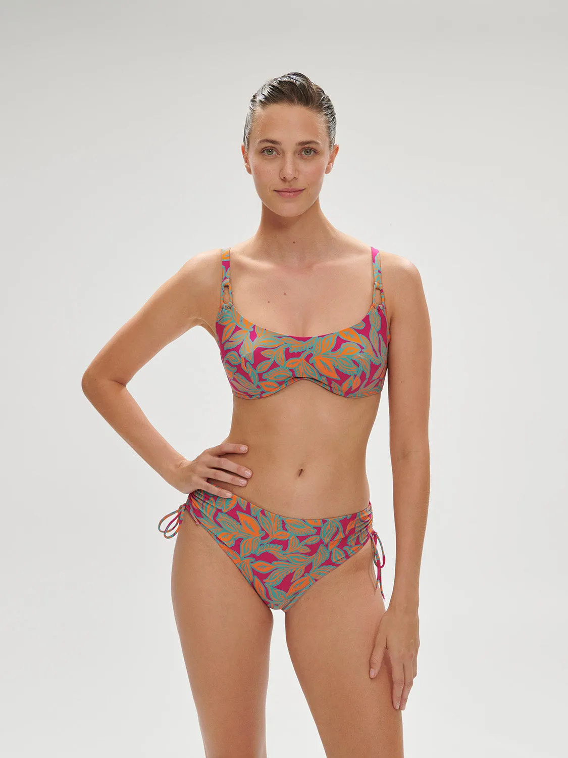 Melia Retro Brief - Menara Pink